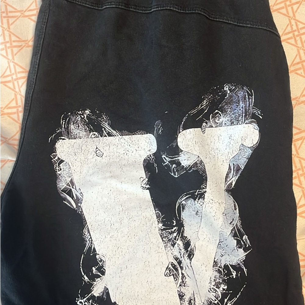 Vlone Black Graphic Tee